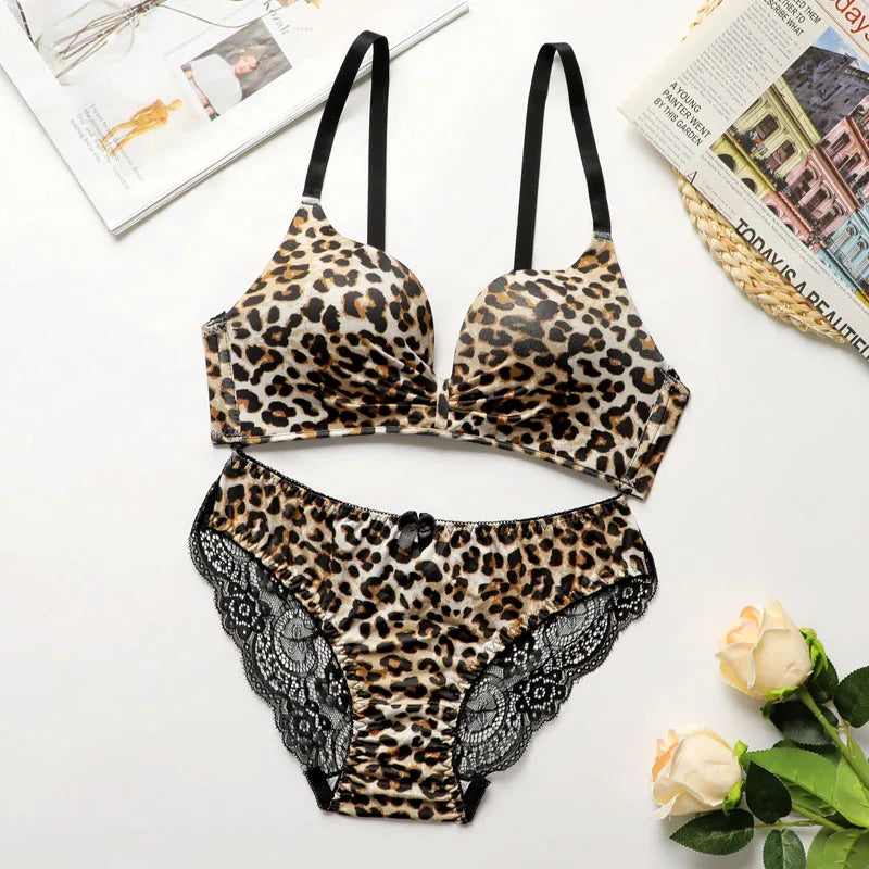 Leopard Printed Lace Underwire Lingerie Set