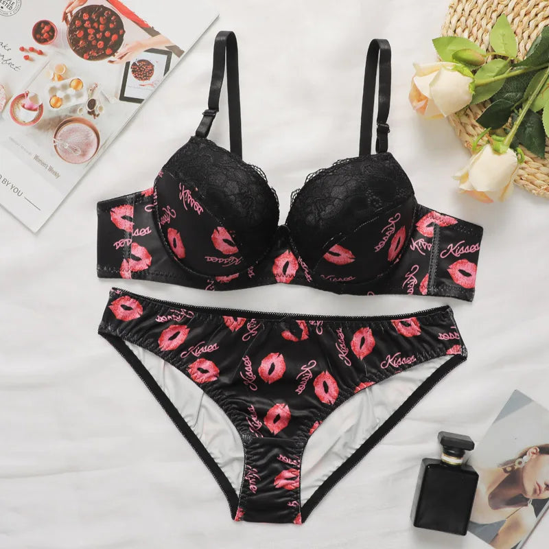 Lip Printed Underwire Lingerie Set