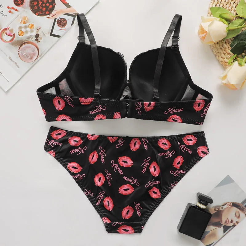 Lip Printed Underwire Lingerie Set